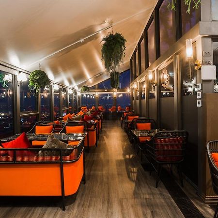 Siamese Exclusive Queens Bangkok Bagian luar foto